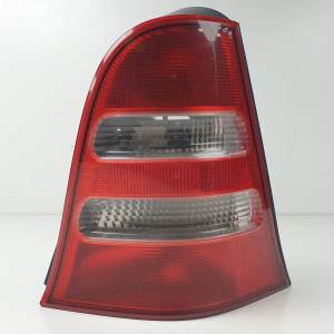 PILOTO TRASERO DERECHO 1688202864R MERCEDES CLASE A (W168) Autodesguaces Alicante