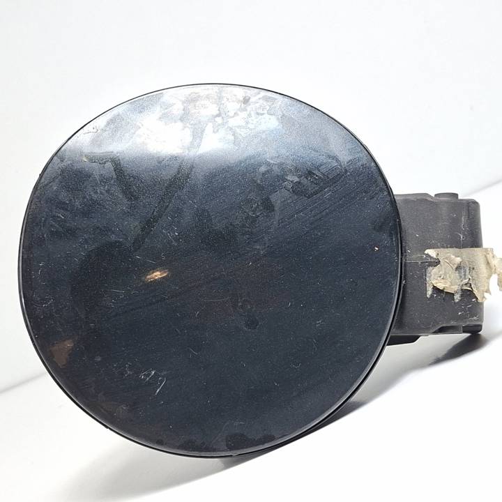 TAPA EXTERIOR COMBUSTIBLE 1K6809857 VOLKSWAGEN GOLF V BERLINA (1K1) Autodesguaces Alicante