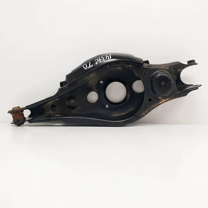 BRAZO SUSPENSION INFERIOR TRASERO DERECHO - TOYOTA - RAV 4 (A3)