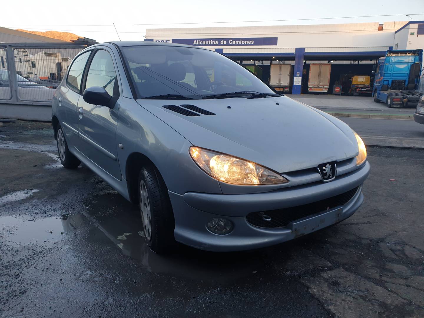 PEUGEOT 206 BERLINA (1998 - 2010)