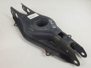 BRAZO SUSPENSION INFERIOR TRASERO IZQUIERDO MERCEDES CLASE C (W204) LIM. Autodesguaces Alicante