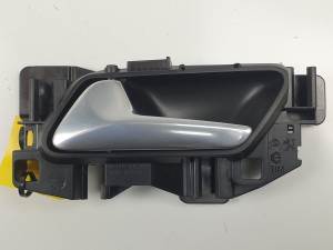 MANETA INTERIOR TRASERA IZQUIERDA 98000001VV OPEL CROSSLAND X Autodesguaces Alicante