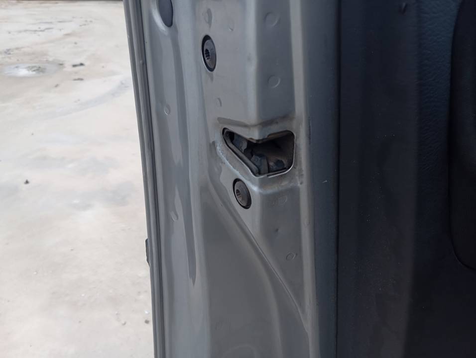CERRADURA PUERTA DELANTERA IZQUIERDA