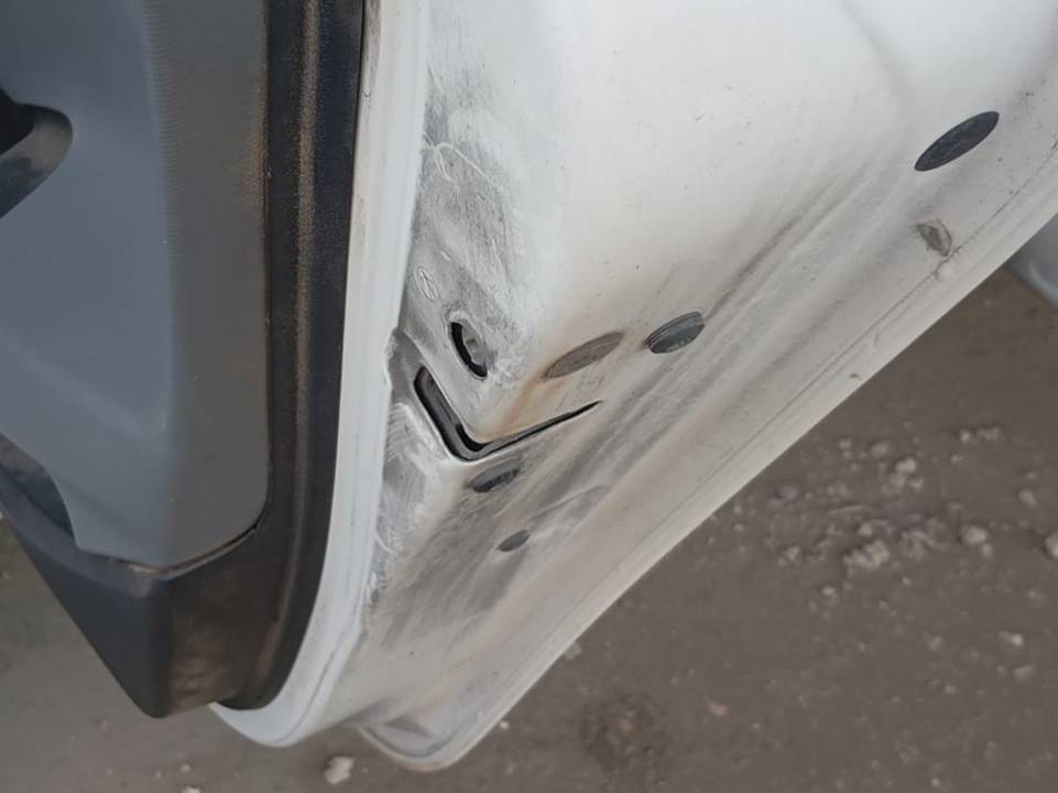 CERRADURA PUERTA TRASERA DERECHA