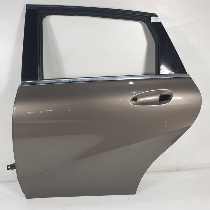 PUERTA TRASERA IZQUIERDA MERCEDES CLASE B (W246) Autodesguaces Alicante