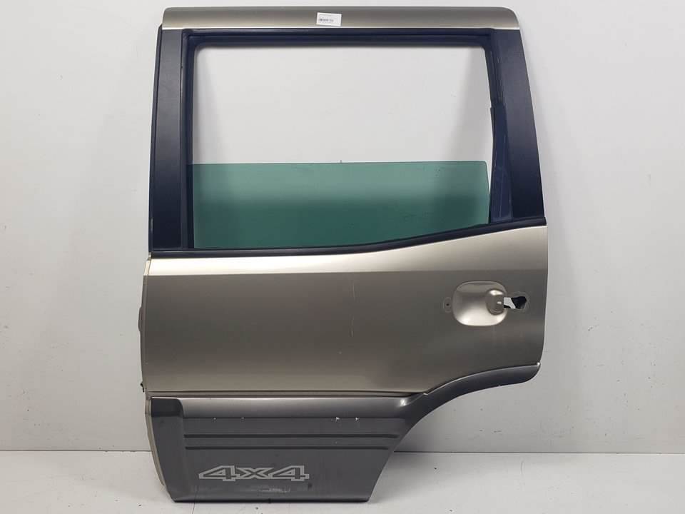 PUERTA TRASERA IZQUIERDA - NISSAN - TERRANO/TERRANO.II (R20)