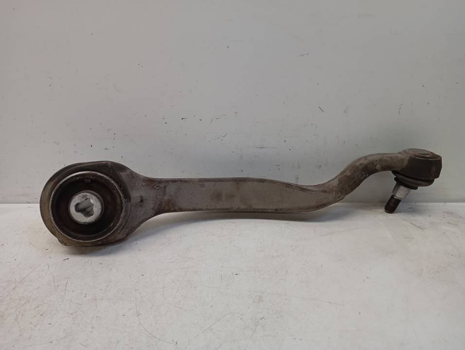 BRAZO SUSPENSION SUPERIOR DELANTERO DERECHO