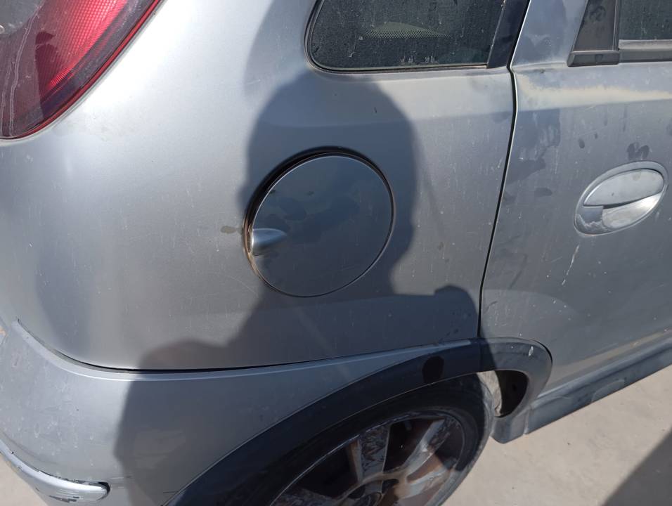 TAPA EXTERIOR COMBUSTIBLE