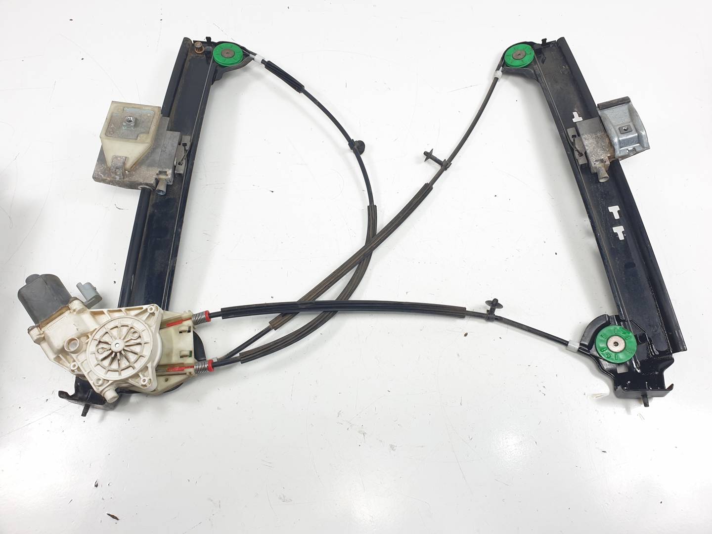 ELEVALUNAS DELANTERO DERECHO - 0130822318 - NISSAN - MICRA C+C (CK12E)