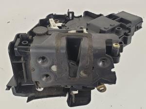 CERRADURA PUERTA DELANTERA IZQUIERDA 3M5AR21813EN FORD FOCUS BERLINA (CAP) Autodesguaces Alicante