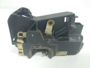 CERRADURA PUERTA DELANTERA DERECHA 90561154 OPEL ASTRA G BERLINA Autodesguaces Alicante