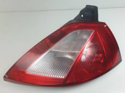 PILOTO TRASERO DERECHO 8200073237 RENAULT MEGANE II BERLINA 5P Autodesguaces Alicante