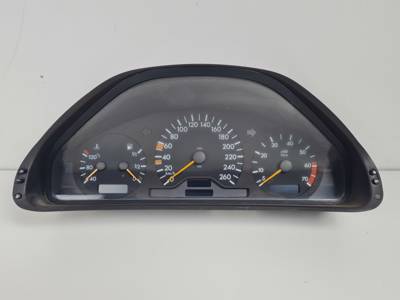 CUADRO INSTRUMENTOS 2085402511 MERCEDES CLASE CLK (W208) CABRIO Autodesguaces Alicante