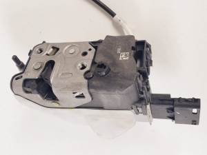 CERRADURA PUERTA TRASERA DERECHA 732298 PEUGEOT 3008 (T84) Autodesguaces Alicante