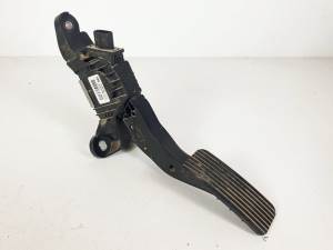 POTENCIOMETRO PEDAL 32700XXXXX HYUNDAI KONA Autodesguaces Alicante