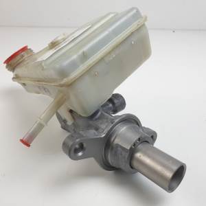 BOMBA FRENO AV612140J FORD FOCUS LIM. (CB8) Autodesguaces Alicante