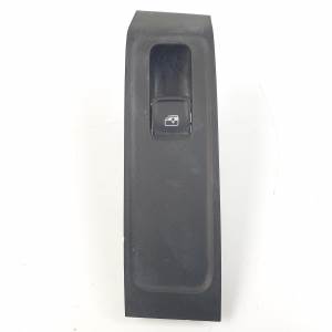 MANDO ELEVALUNAS TRASERO IZQUIERDO 5JA959855A SKODA FABIA Autodesguaces Alicante