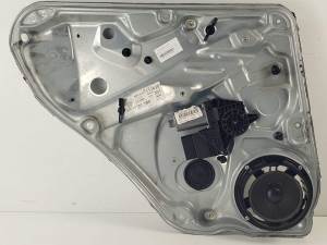 ELEVALUNAS TRASERO IZQUIERDO 3B9839751BF VOLKSWAGEN PASSAT VARIANT (3B6) Autodesguaces Alicante