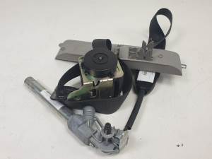 CINTURON SEGURIDAD DELANTERO DERECHO 607707800G OPEL CORSA D Autodesguaces Alicante