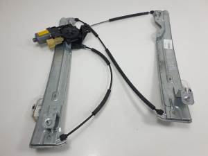 ELEVALUNAS DELANTERO DERECHO CM0931201312 FORD KUGA (CBS) Autodesguaces Alicante