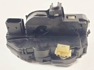 CERRADURA PUERTA DELANTERA DERECHA 3023754F OPEL INSIGNIA BERLINA Autodesguaces Alicante