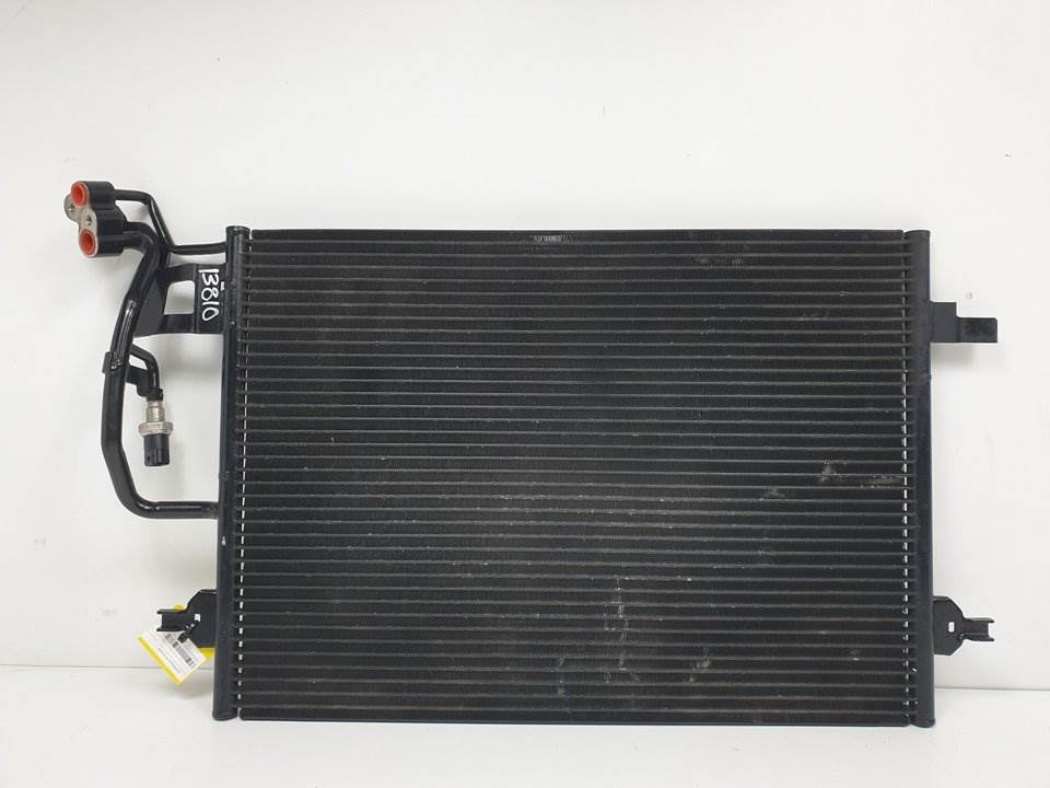 CONDENSADOR / RADIADOR AIRE ACONDICIONADO - 3B0260401 - VOLKSWAGEN - PASSAT BERLINA (3B3)