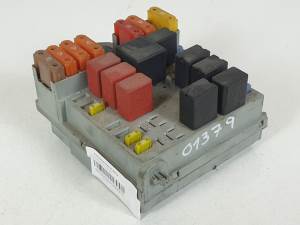 CAJA RELES / FUSIBLES 50508214 ALFA ROMEO 159 (140) Autodesguaces Alicante