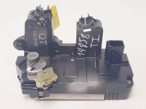 CERRADURA PUERTA TRASERA IZQUIERDA 13210760 OPEL VECTRA C BERLINA Autodesguaces Alicante