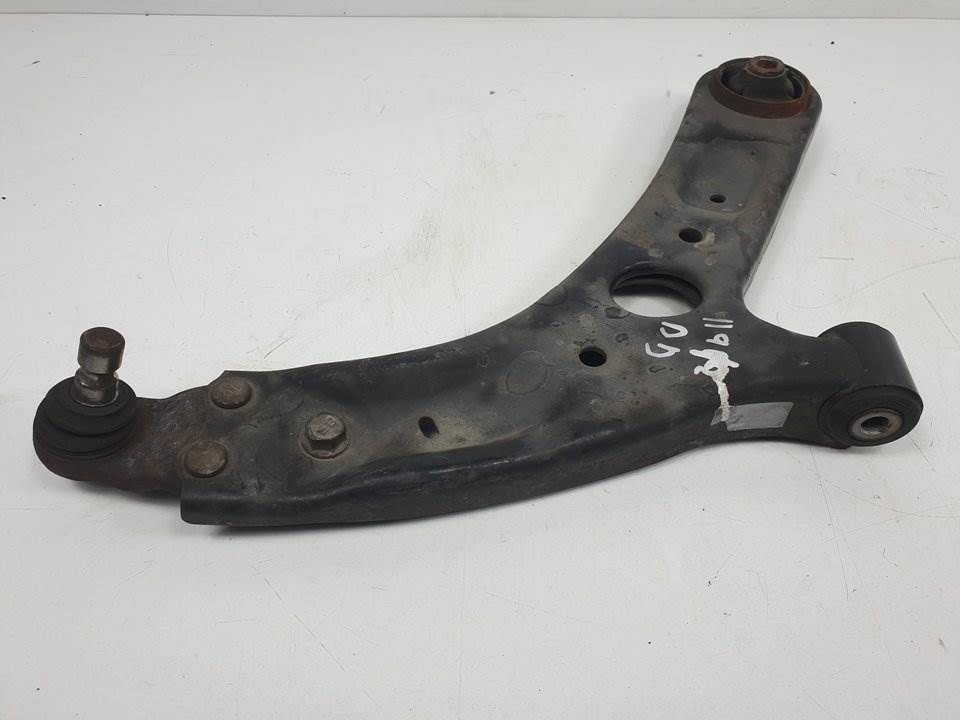 BRAZO SUSPENSION INFERIOR DELANTERO DERECHO - 54601A620 - HYUNDAI - I30 (GD)