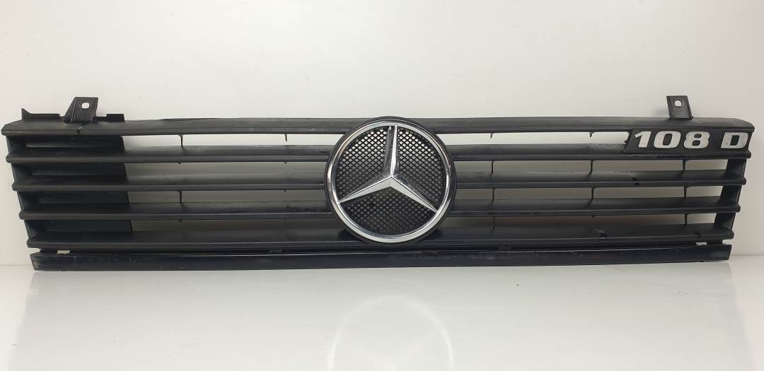 REJILLA DELANTERA - A6388880415 - MERCEDES - VITO (W638) CAJA CERRADA