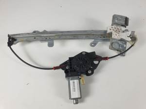 ELEVALUNAS DELANTERO DERECHO 0130821939 FORD FUSION (CBK) Autodesguaces Alicante