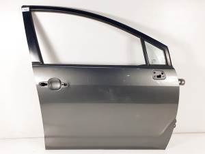 PUERTA DELANTERA DERECHA TOYOTA COROLLA VERSO (R1) Autodesguaces Alicante