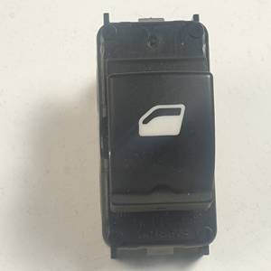 MANDO ELEVALUNAS TRASERO IZQUIERDO 96762292ZD PEUGEOT 308 (T9) Autodesguaces Alicante