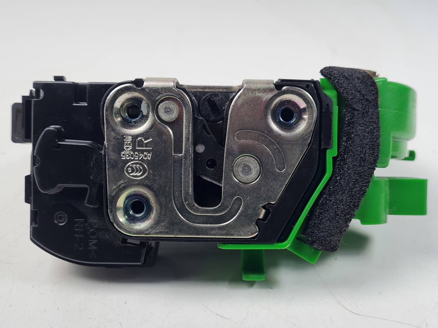 CERRADURA PUERTA DELANTERA DERECHA - 813203Z020 - HYUNDAI - I40
