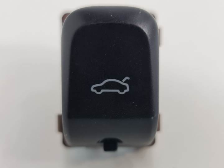 INTERRUPTOR 8K0959831A AUDI A4 BER. (B8) Autodesguaces Alicante