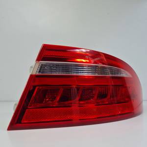 PILOTO TRASERO DERECHO JAGUAR XE Autodesguaces Alicante