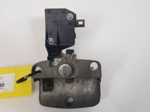 CERRADURA MALETERO / PORTON 6L6827573 SEAT IBIZA (6L1) Autodesguaces Alicante