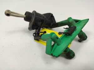 BOMBIN EMBRAGUE 1M517A543AD FORD FOCUS BERLINA (CAK) Autodesguaces Alicante