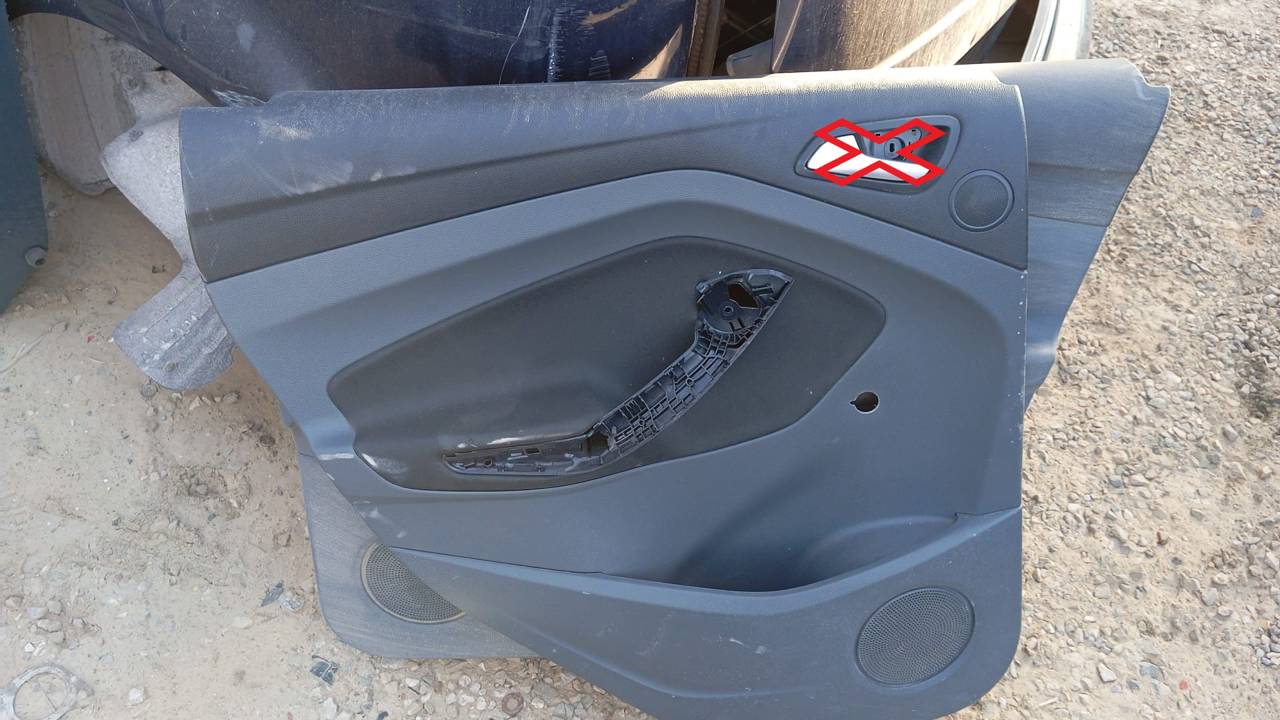 GUARNECIDO PUERTA TRASERA IZQUIERDA