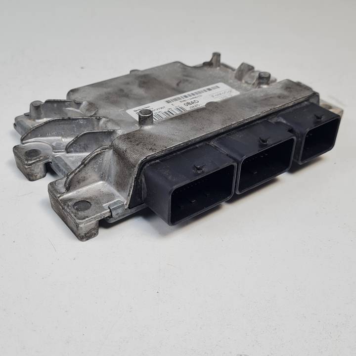 CENTRALITA MOTOR UCE S180127007 FORD FOCUS LIM. (CB8) Autodesguaces Alicante
