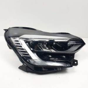 FARO DERECHO 260104095R RENAULT CAPTUR II Autodesguaces Alicante