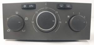 MANDO CLIMATIZADOR 13245119 OPEL ZAFIRA B Autodesguaces Alicante