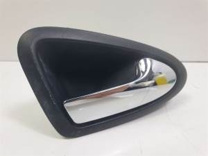 MANETA INTERIOR TRASERA DERECHA 6J4839114G SEAT IBIZA (6P1) Autodesguaces Alicante