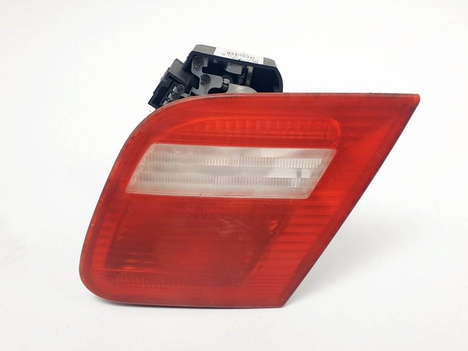 Feu intérieur arrière droit - 7165744 - BMW - SERIE 3 CABRIO (E46)