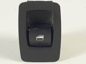 MANDO ELEVALUNAS DELANTERO DERECHO 6945874 BMW SERIE 3 CABRIO (E93) Autodesguaces Alicante