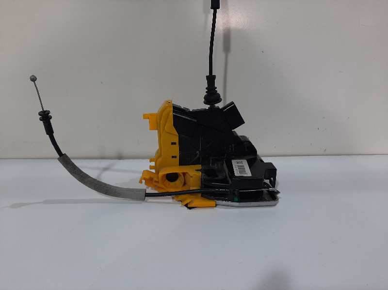 CERRADURA PUERTA DELANTERA DERECHA - 81320A24101 - KIA - PRO_CEE'D (ED)