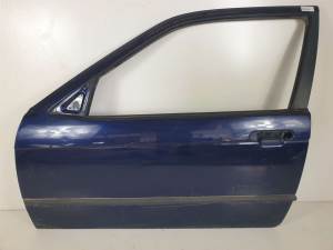 PUERTA DELANTERA IZQUIERDA BMW SERIE 3 COMPACTO (E36) Autodesguaces Alicante