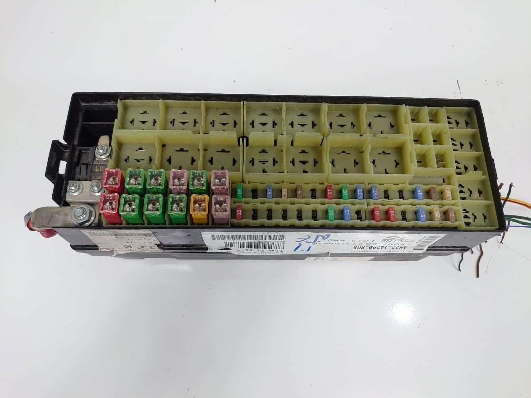 CAJA RELES / FUSIBLES - AH2214290 - LAND ROVER - DISCOVERY 4