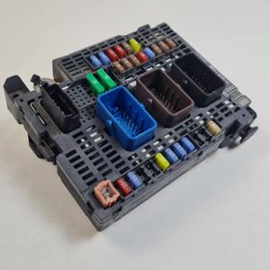 CAJA RELES / FUSIBLES 9810296080 CITROEN DS 4 Autodesguaces Alicante