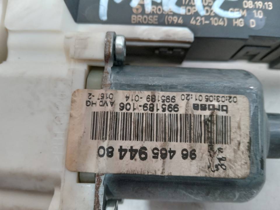 MOTOR ELEVALUNAS DELANTERO DERECHO